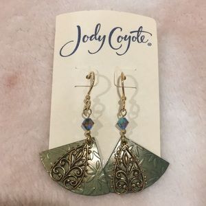 Jody Coyote Earrings sage green NWOT